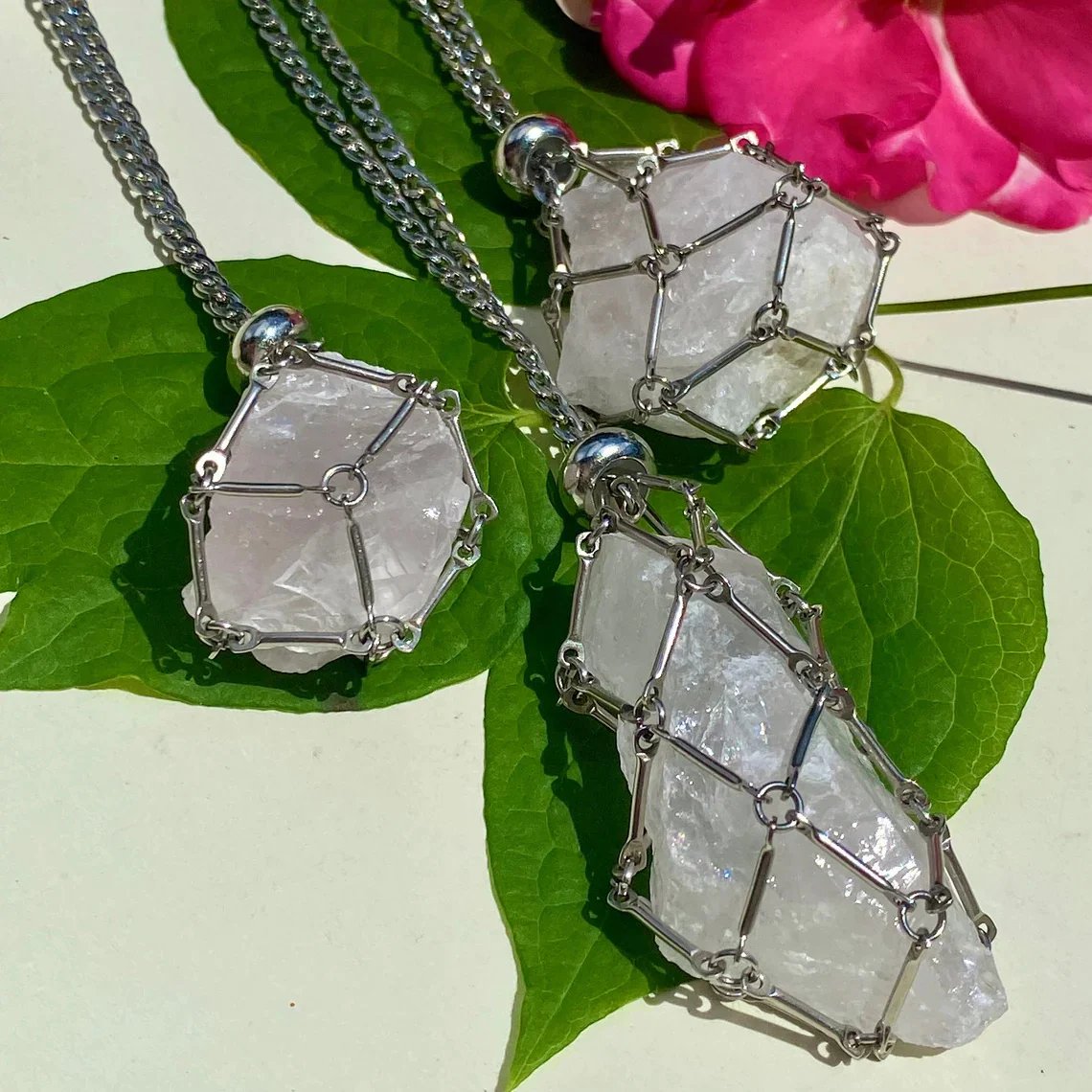 AuraGlow Crystal Holder Necklace - Customizable Elegance