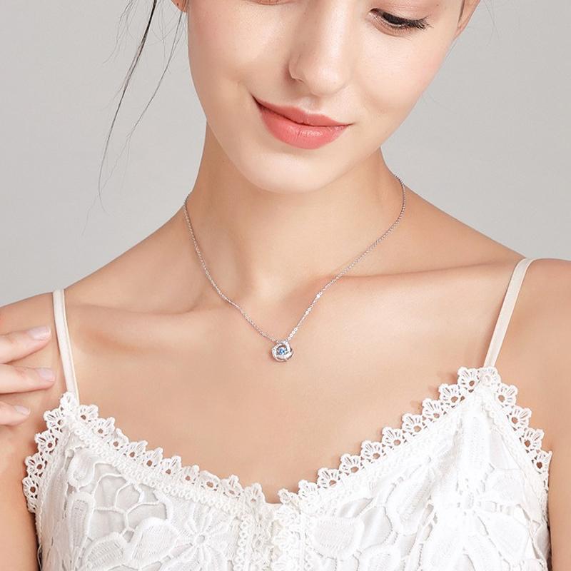 Dancing Heart Clavicle Necklace