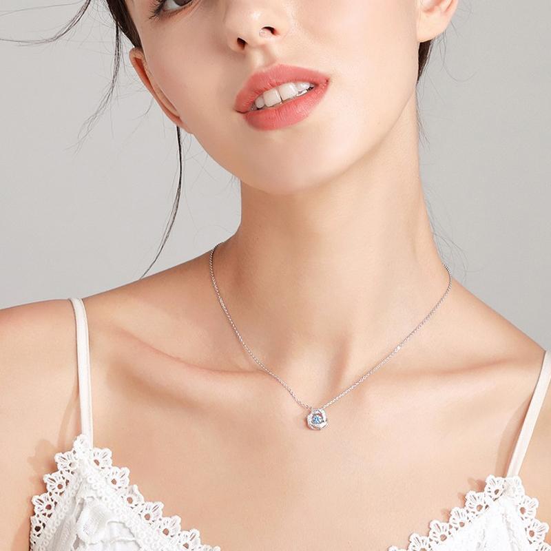 Dancing Heart Clavicle Necklace